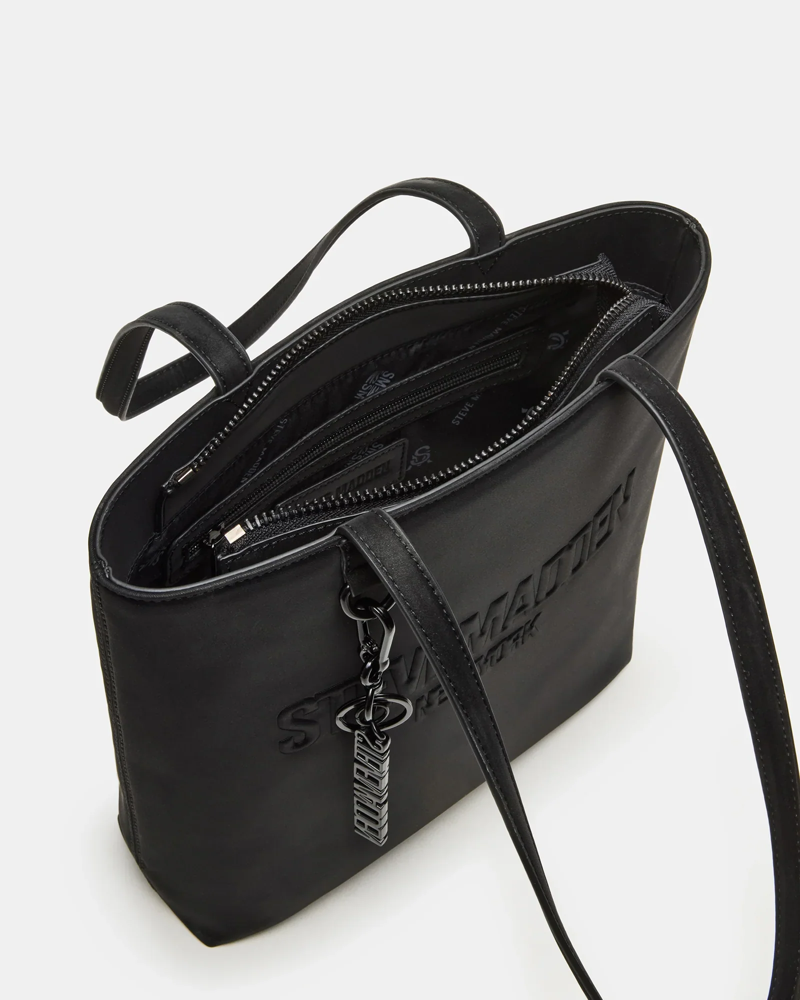 BILLIE BLACK - Image 5