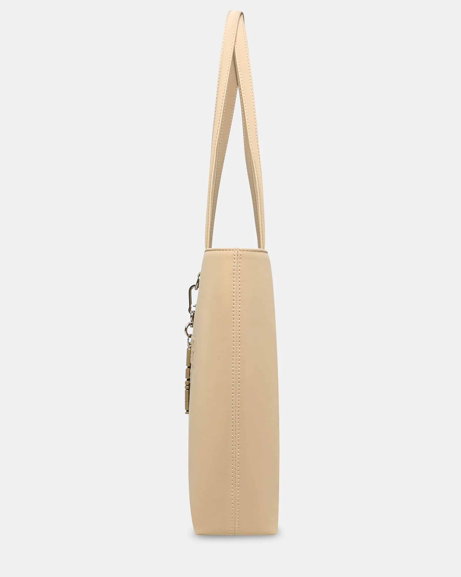 BILLIE NATURAL - Image 3