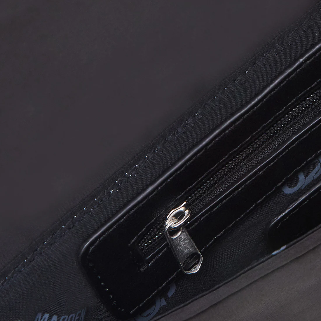 BLUXE BLACK - Image 4