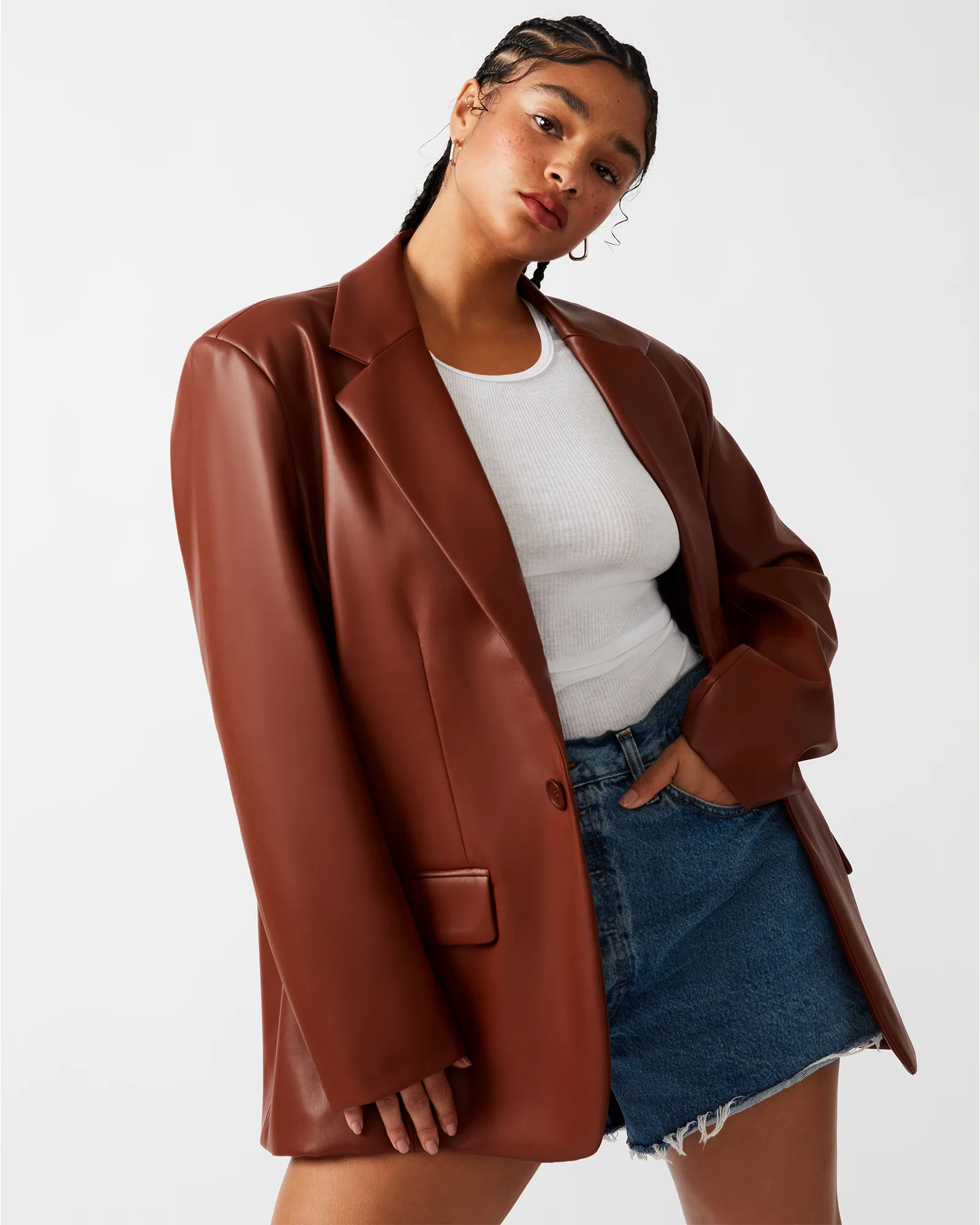 IMAAN FAUX LEATHER BLAZER TAN - Image 2