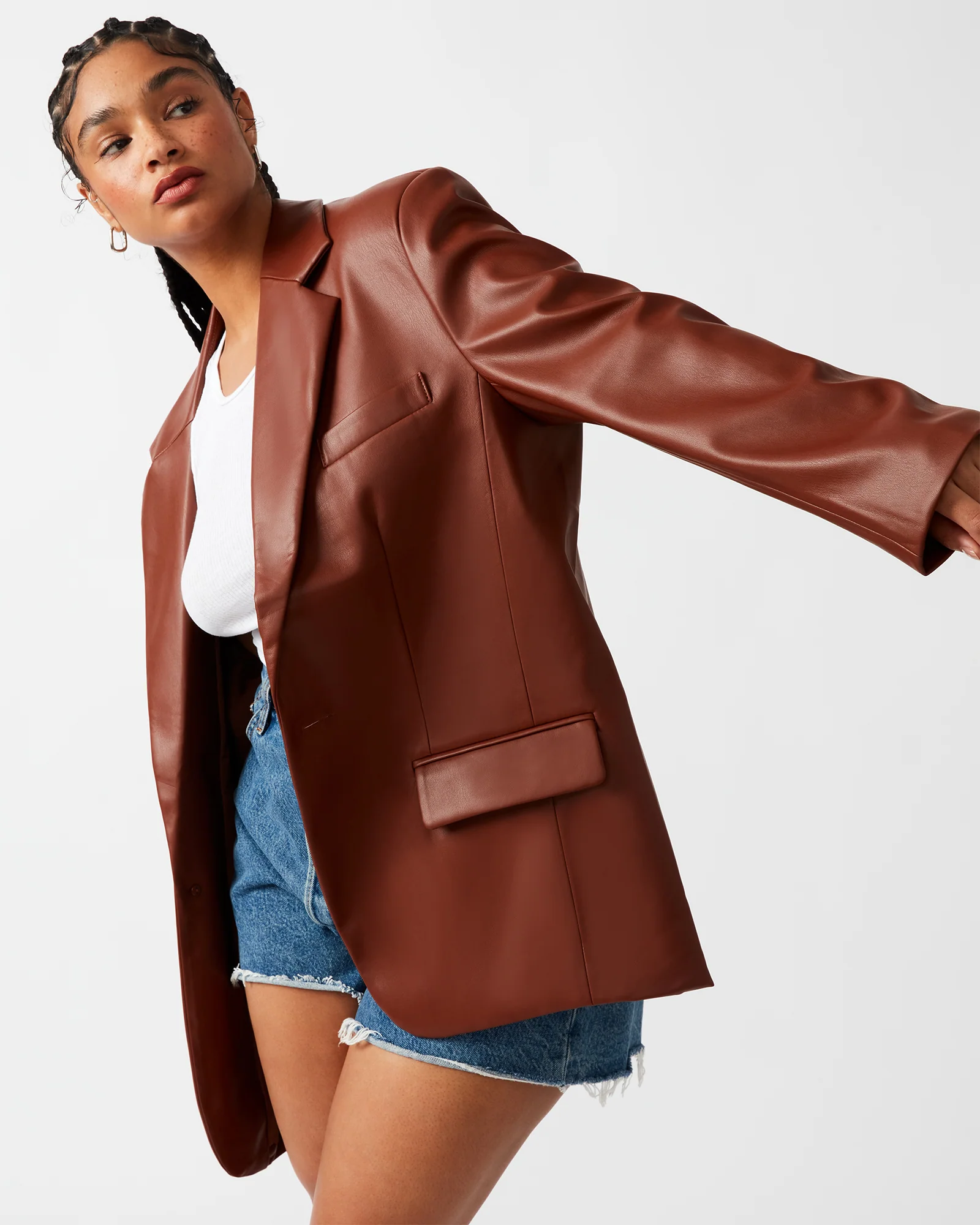 IMAAN FAUX LEATHER BLAZER TAN - Image 3
