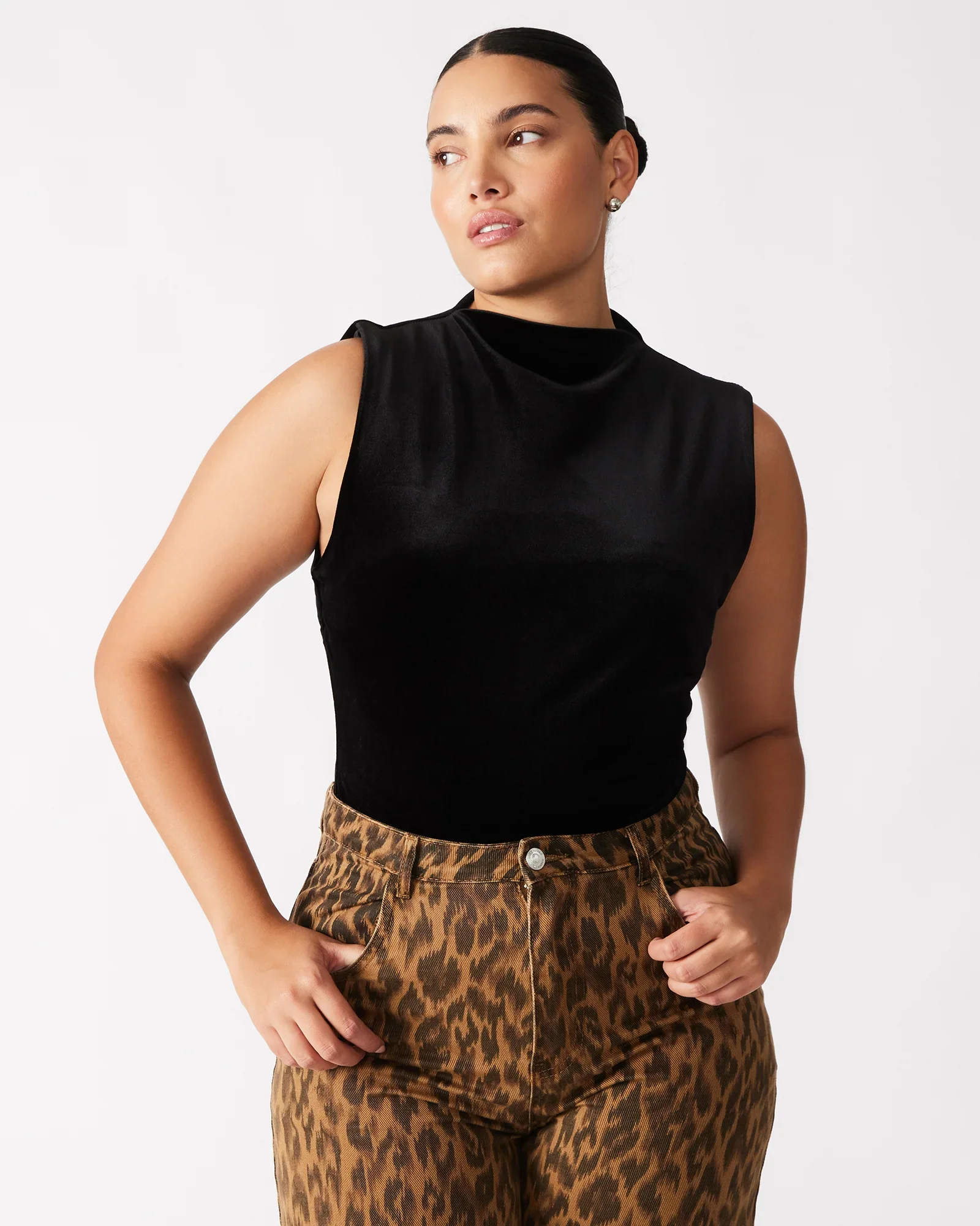 NIKOLA TOP BLACK - Image 3
