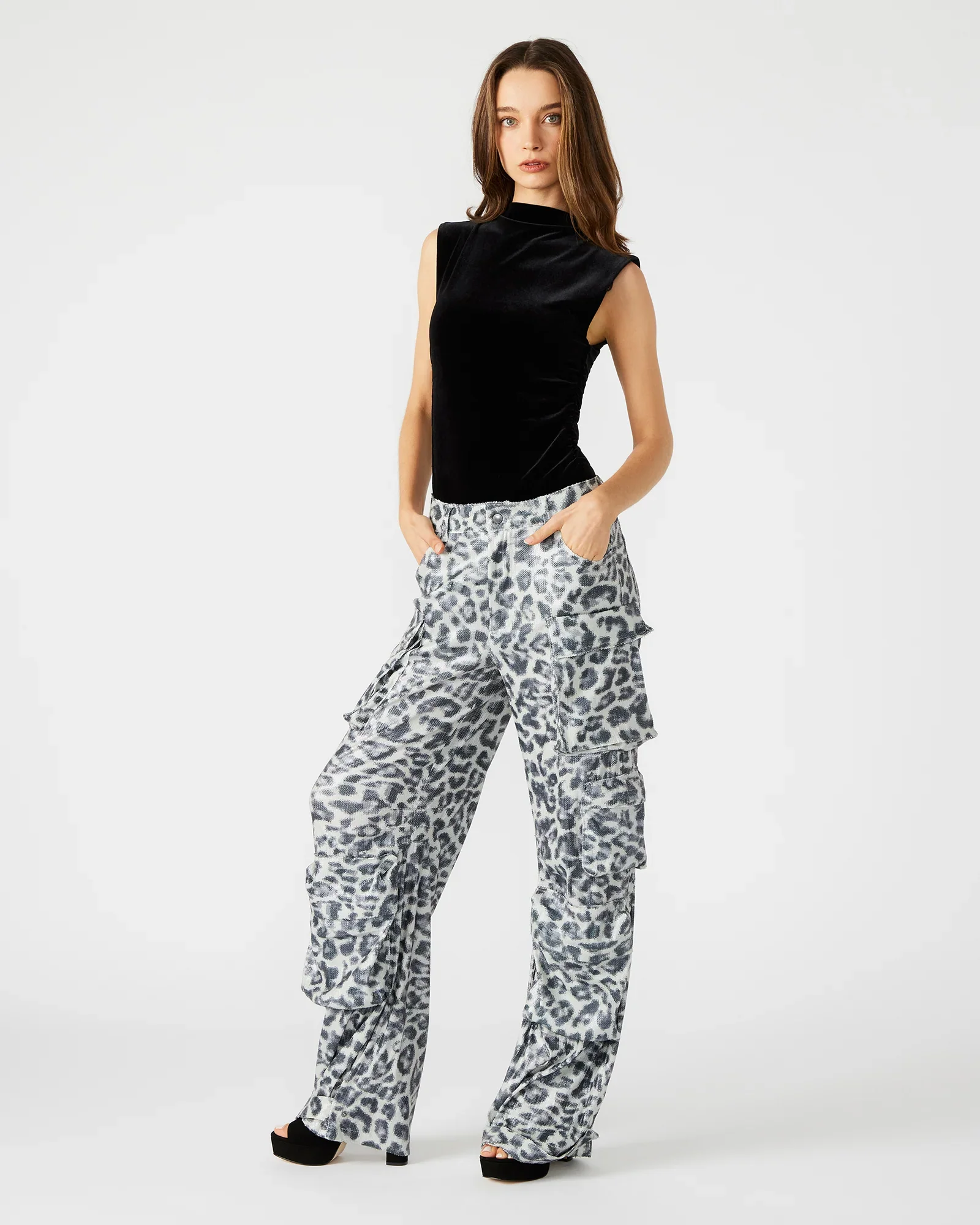 NIKOLA TOP BLACK - Image 6