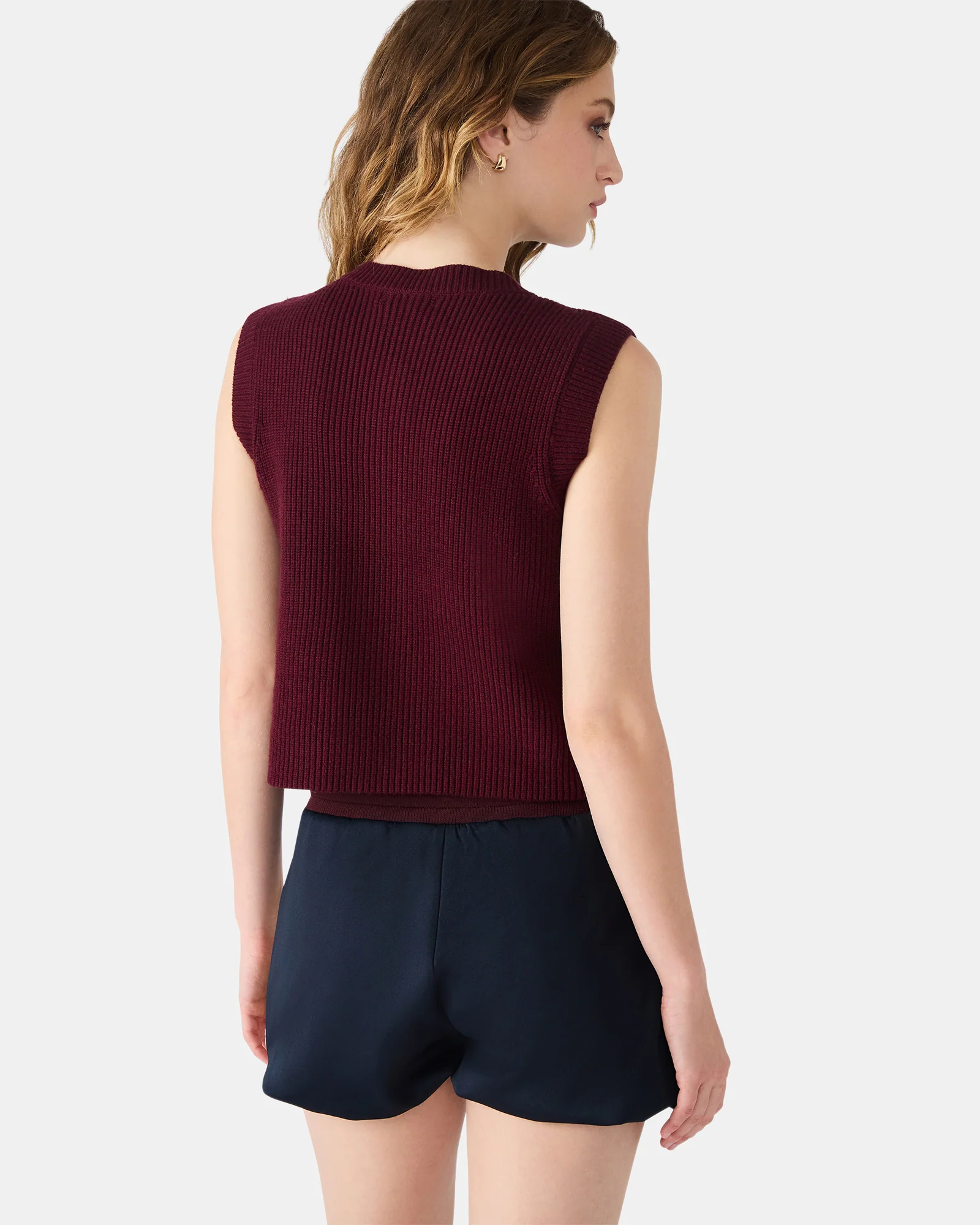 ALIYA SWEATER VEST WINE - Image 4