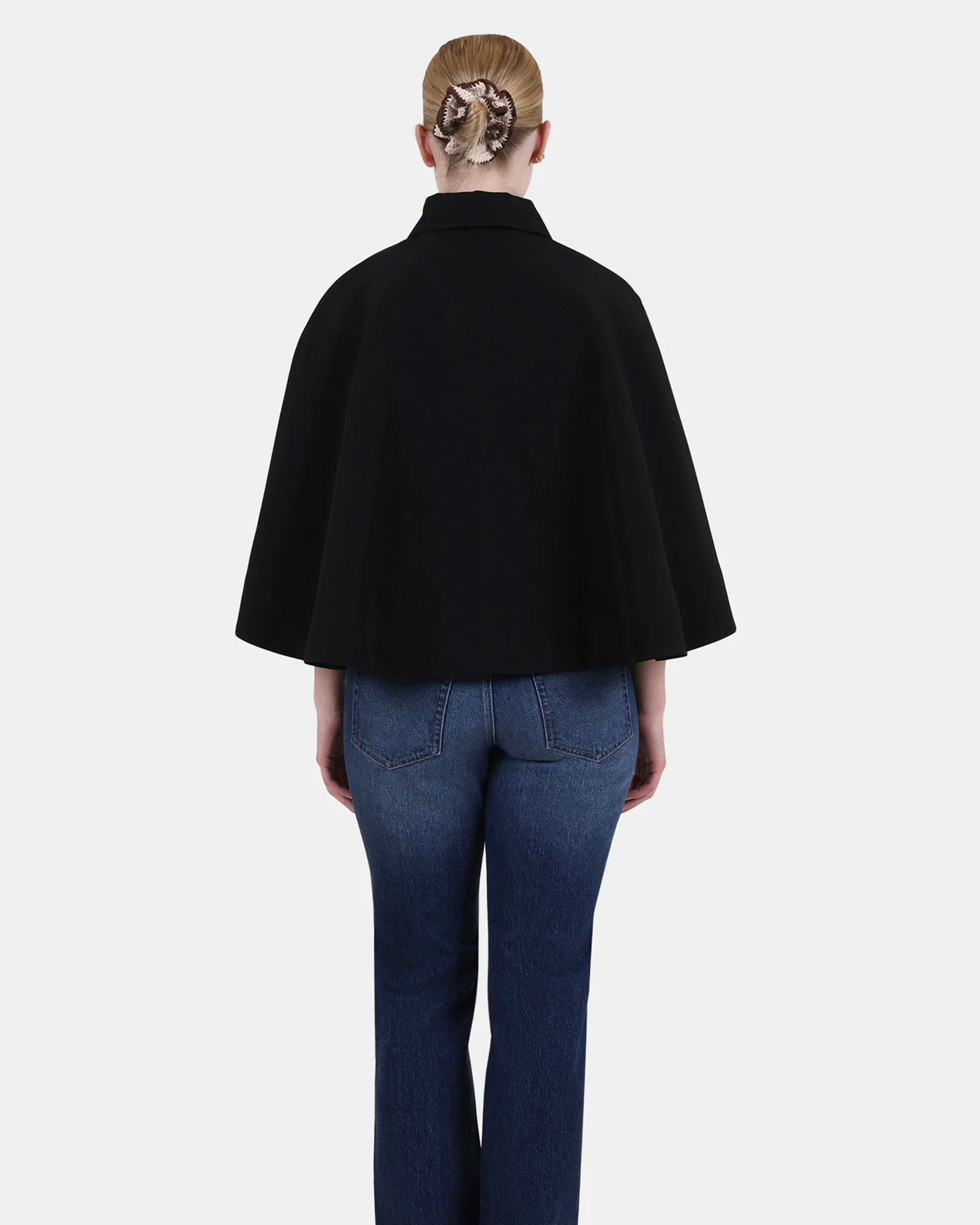 NOEMIE TRENCH CAPE BLACK - Image 3