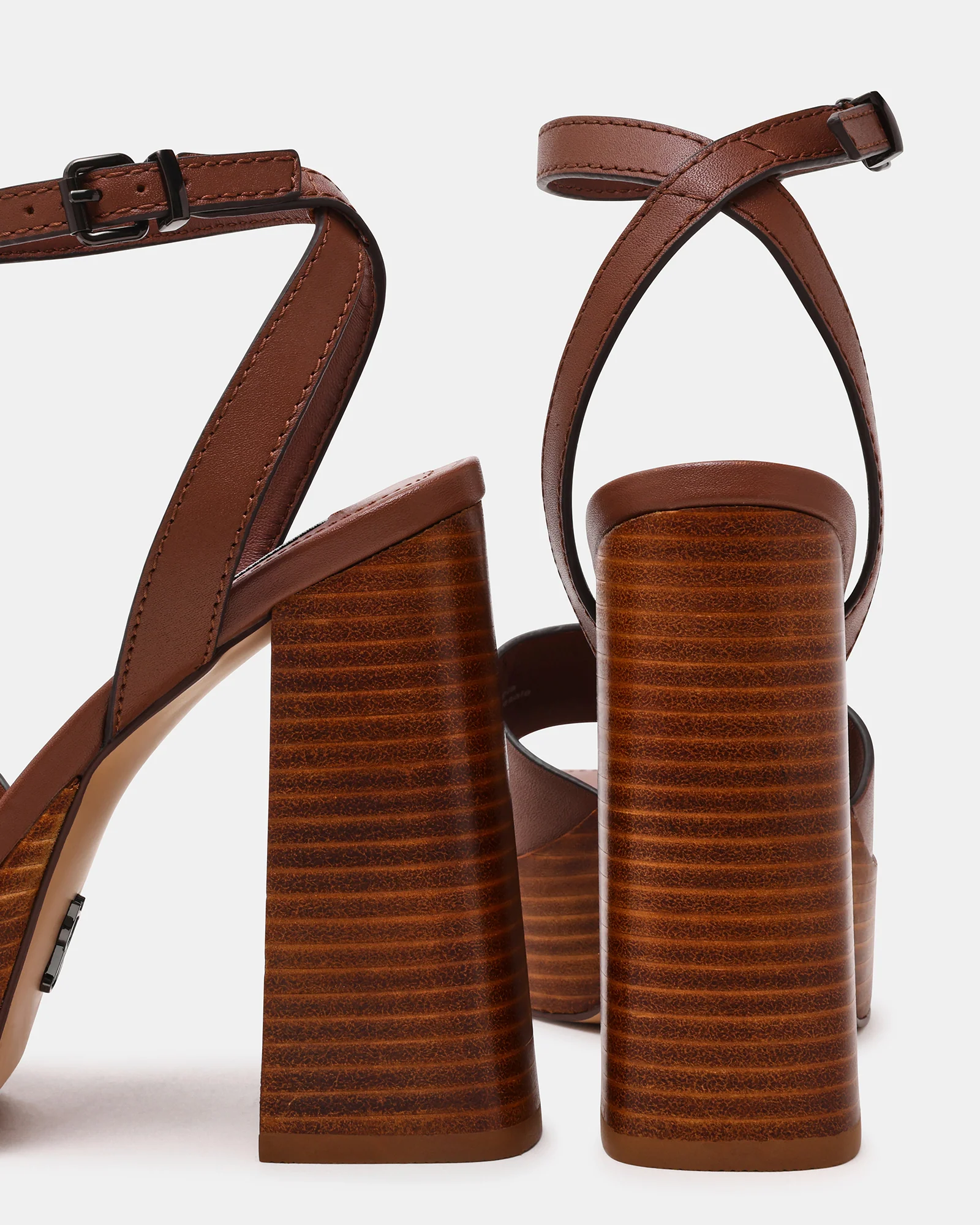 FLORIA TAN - Image 4