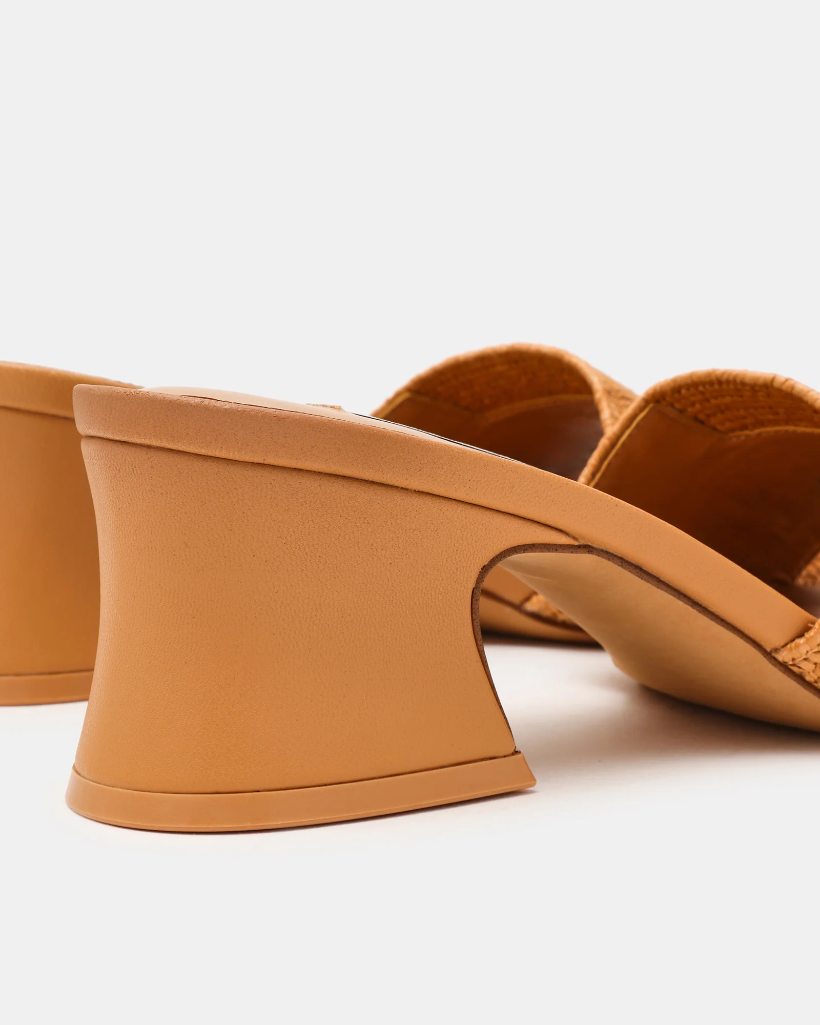 FROLIC TAN - Image 4