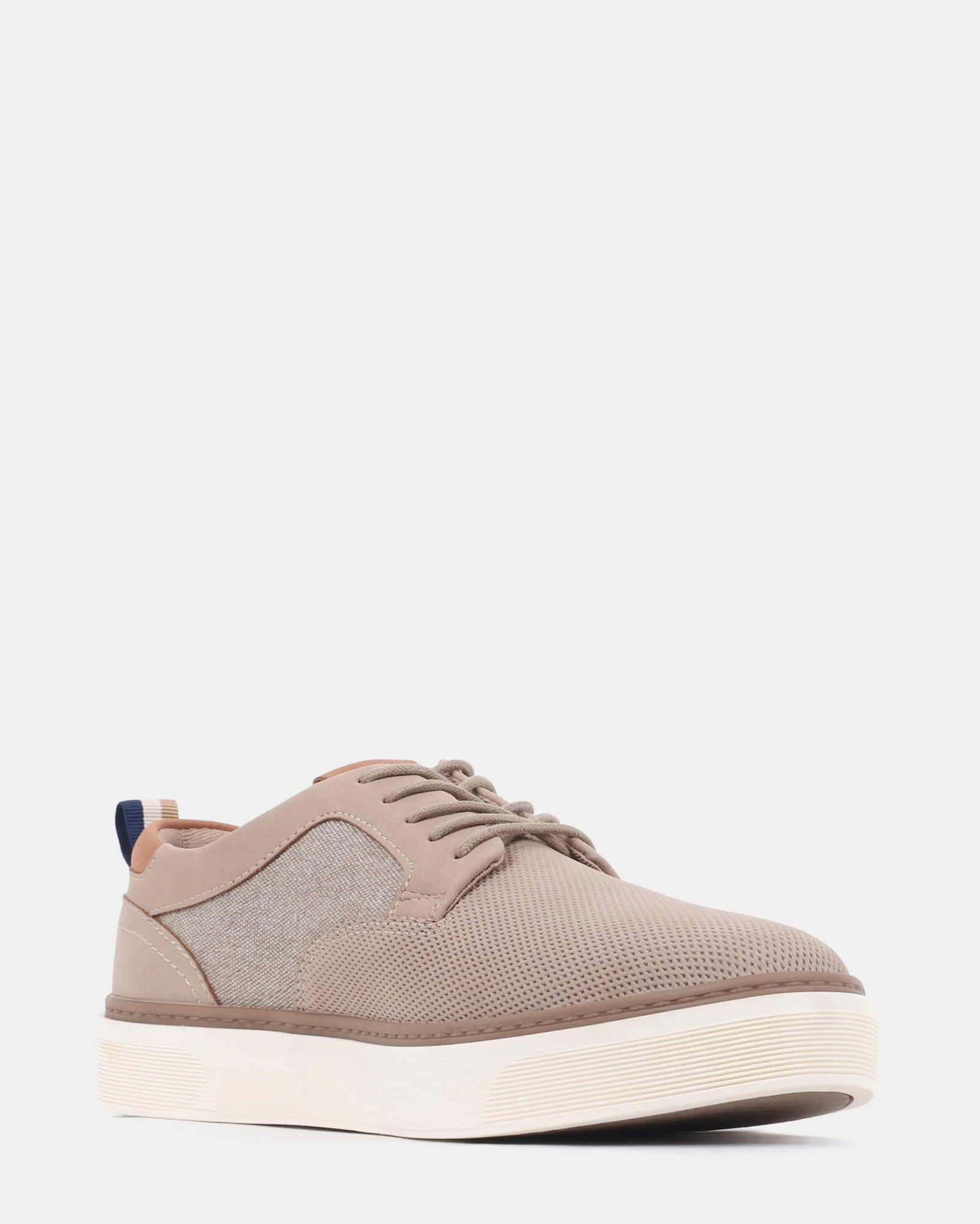 HASTINGSS TAUPE NUBUCK - Image 2
