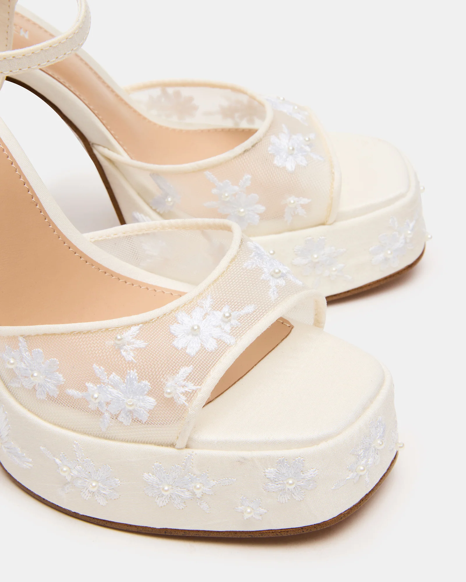 LIANDRA-E WHITE - Image 4