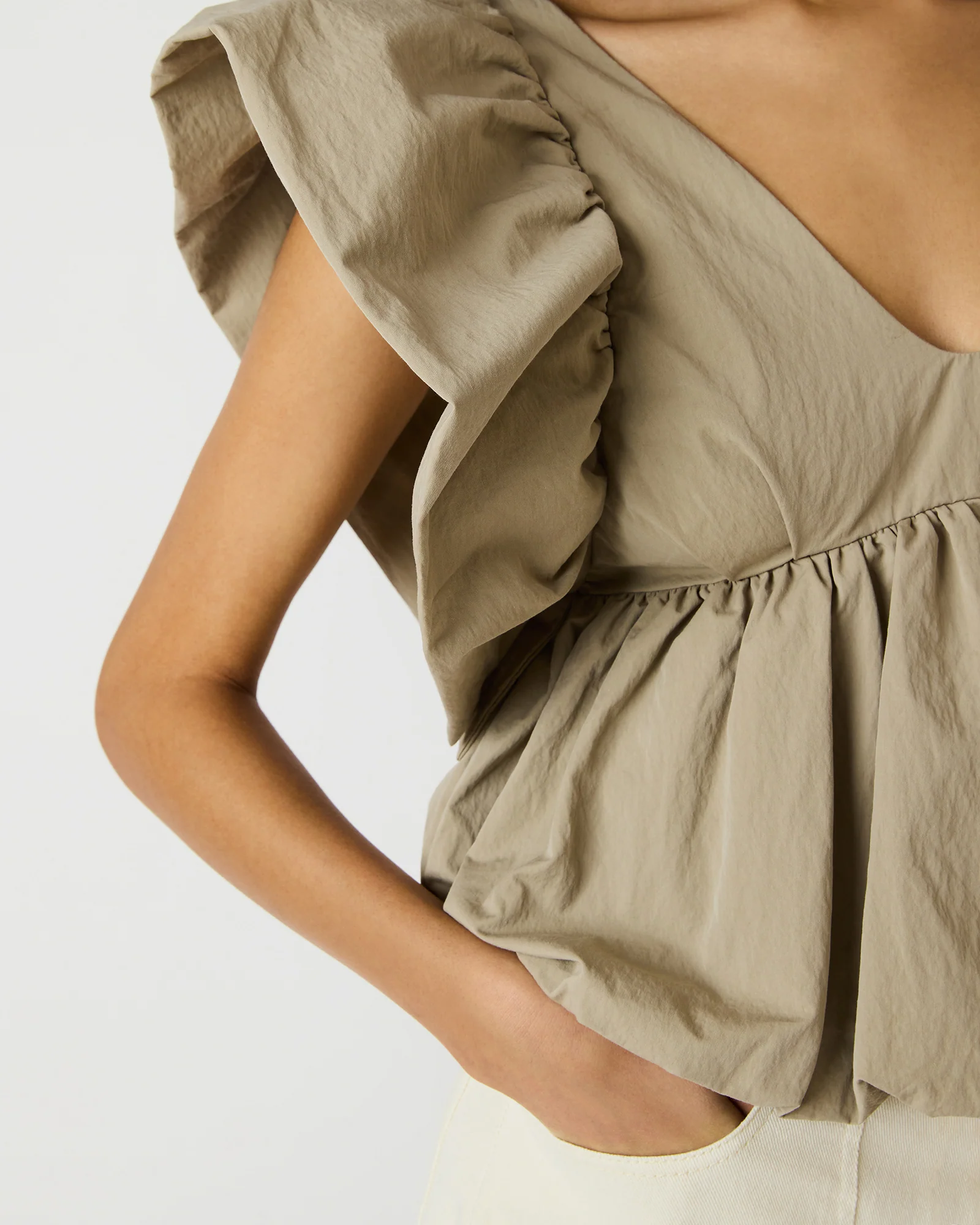 SASKYA TOP KHAKI - Image 3