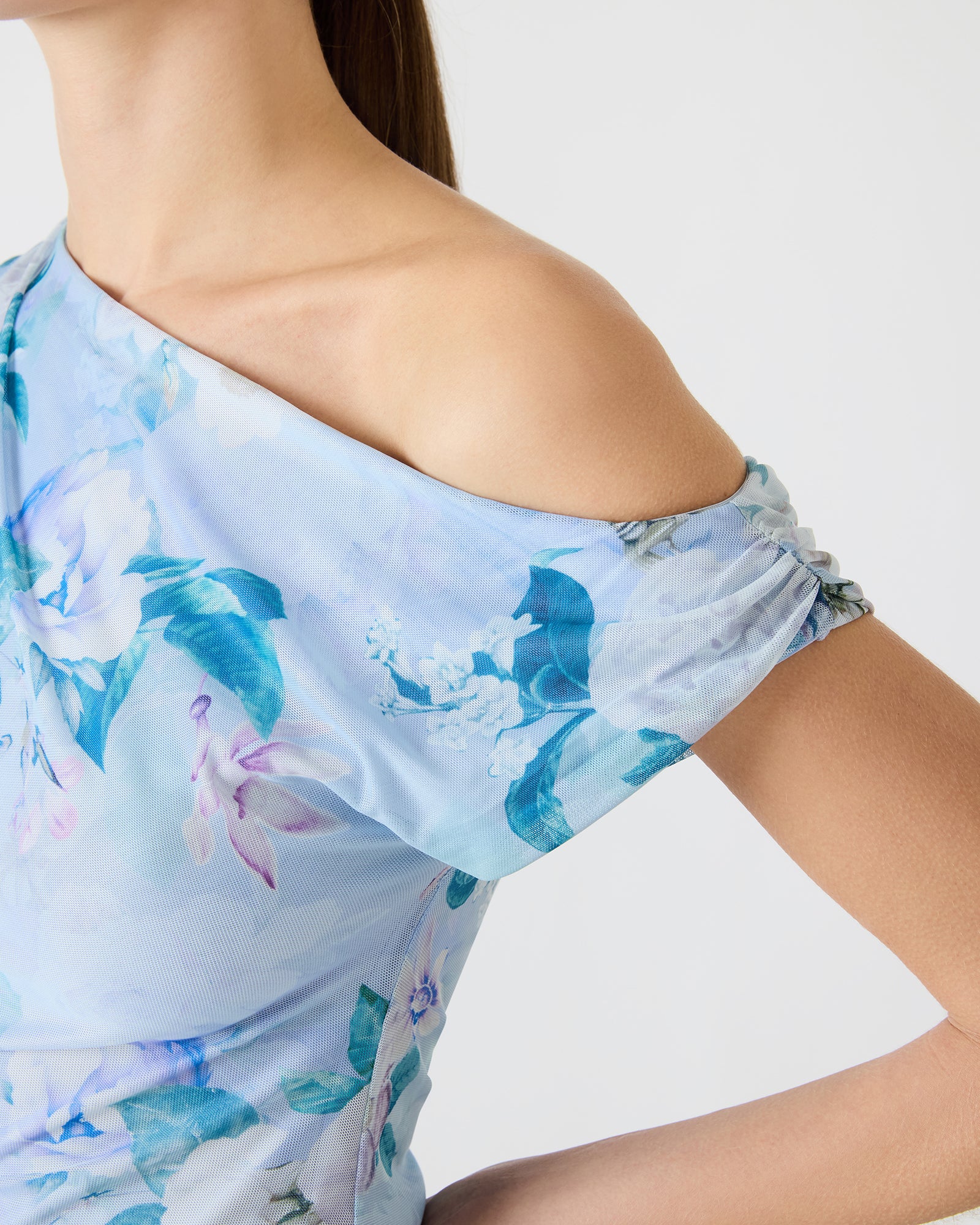 GRACELYN DRESS LIGHT BLUE - Image 4