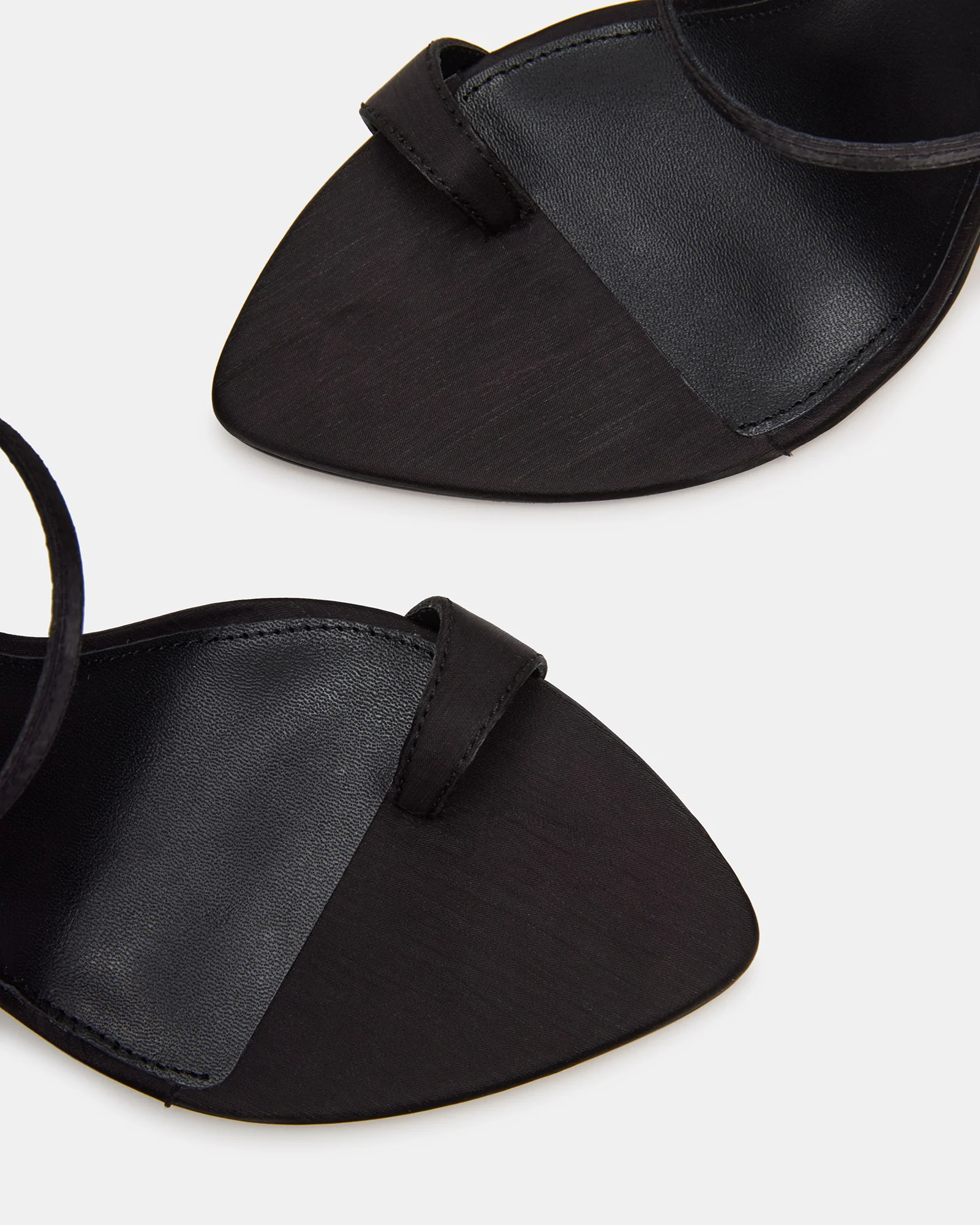SCORPIO BLACK SATIN - Image 4