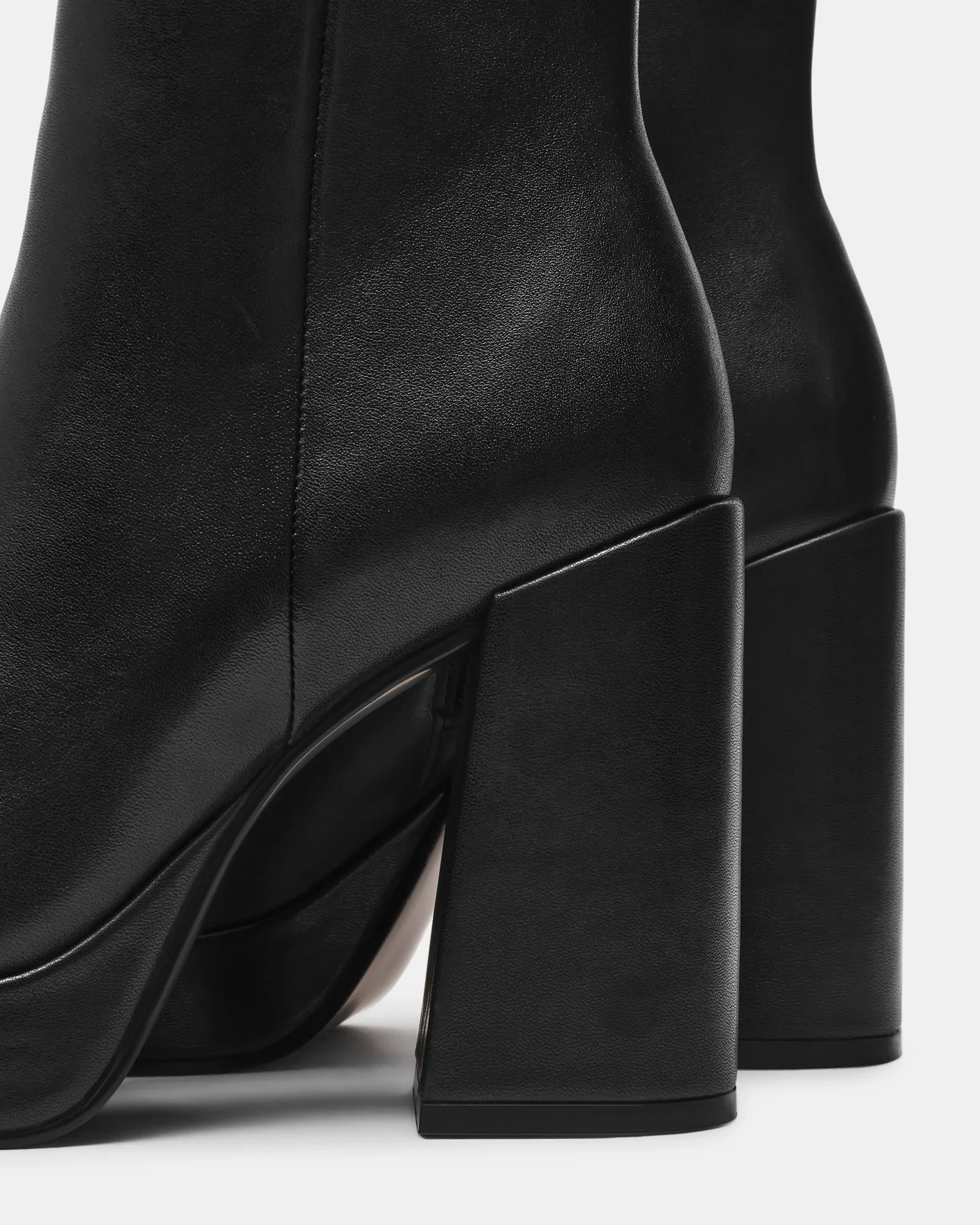 TYRA BLACK LEATHER - Image 3